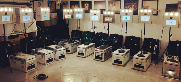 Location d'un Photobooth en Self-Service à Marseille et Aix-en-Provence